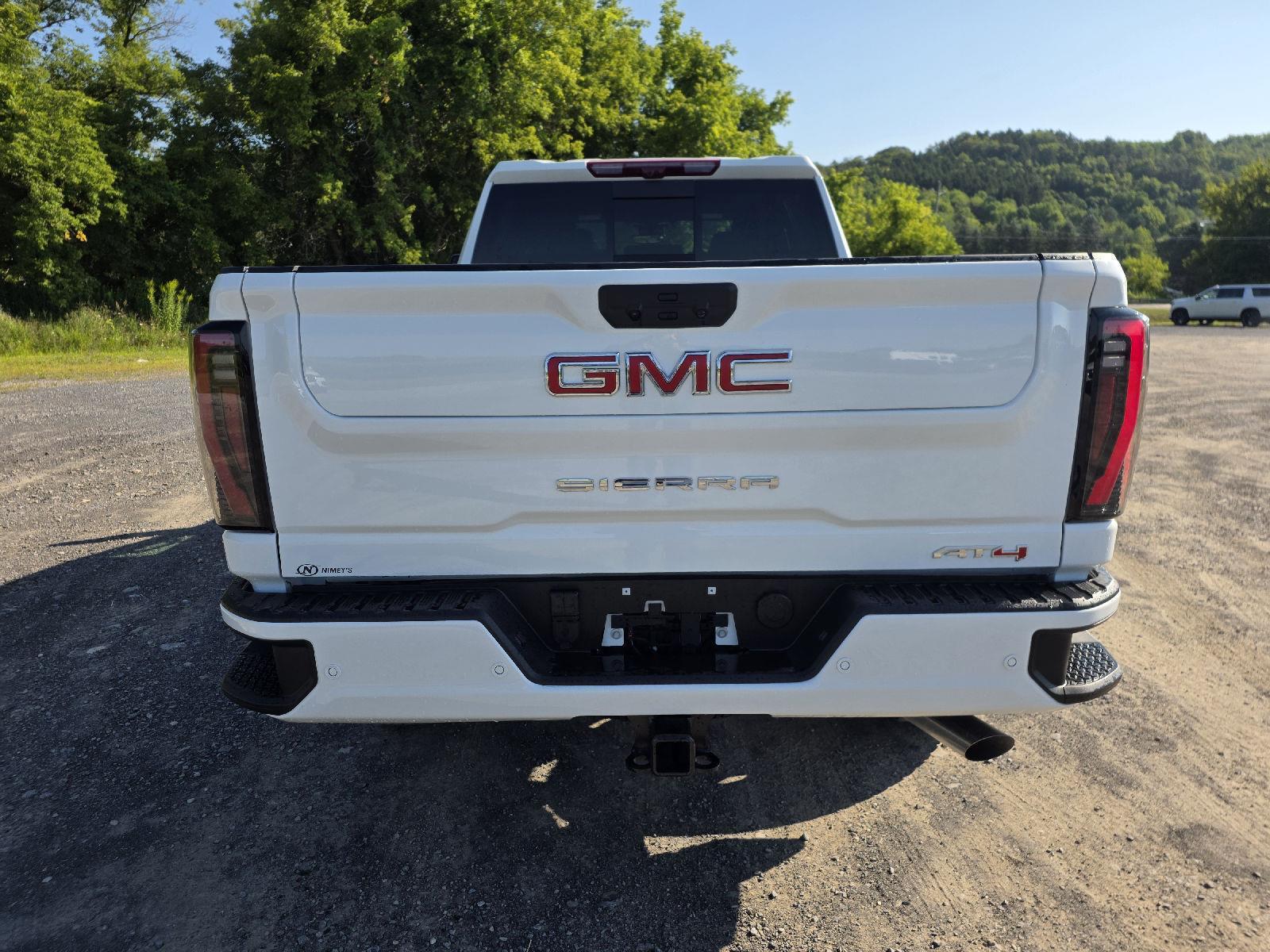 2025 Gmc Sierra 2500 HD AT4 photo 4