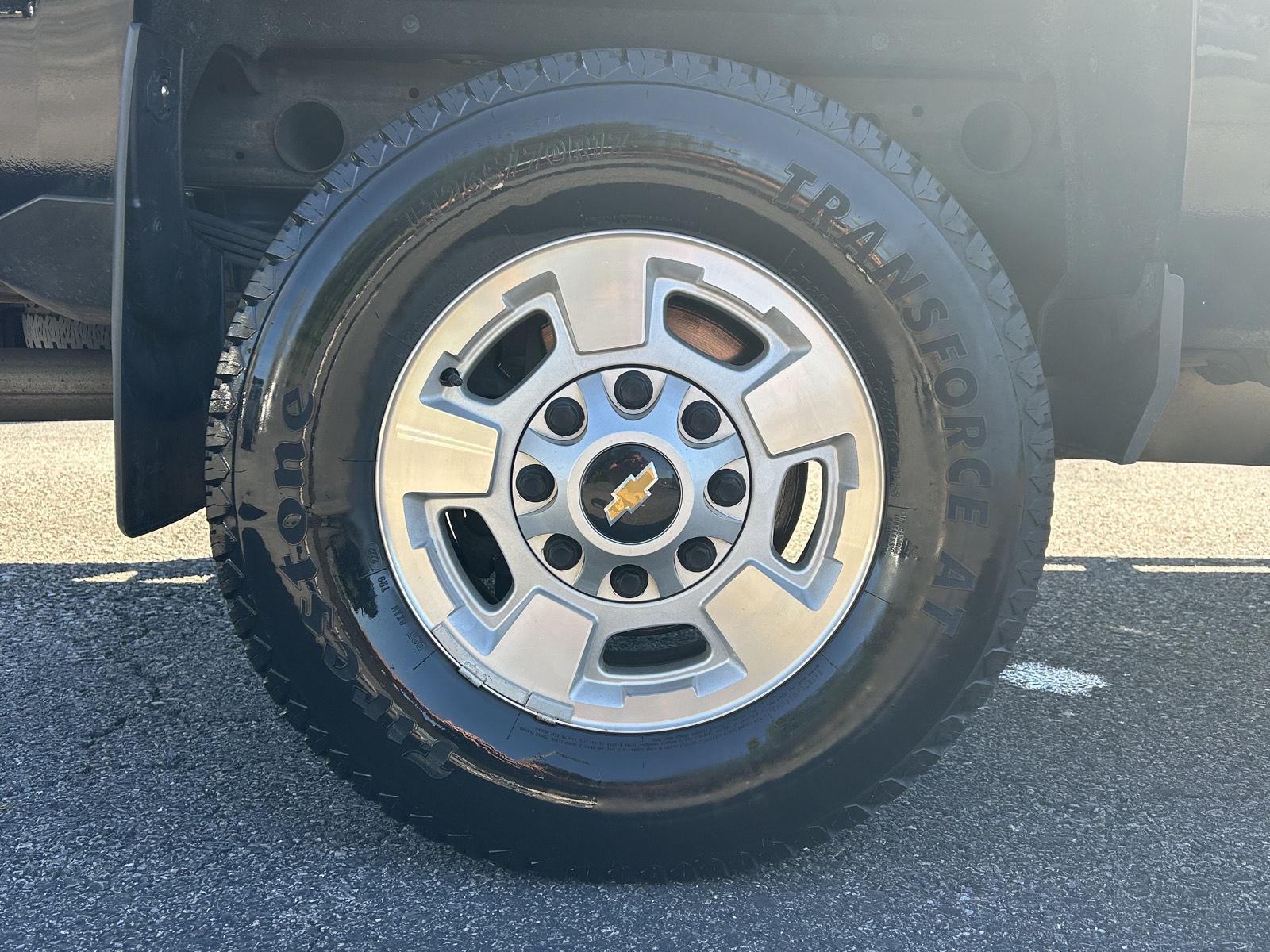 2018 Chevrolet Silverado 2500HD LT photo 12