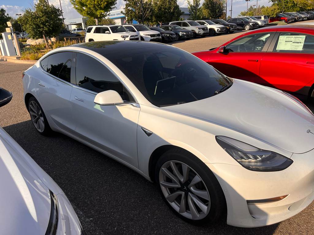 2019 Tesla Model 3 Mid Range photo 5