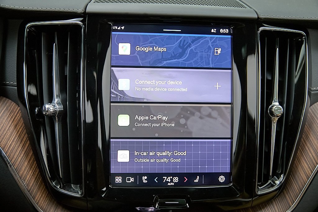 2025 VOLVO XC60 - Image 27