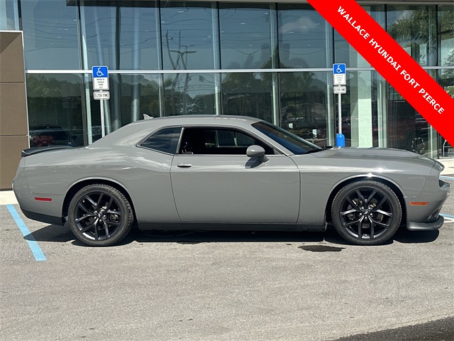 2023 Dodge Challenger GT photo 4