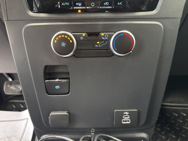 2025 Ford Explorer photo 22