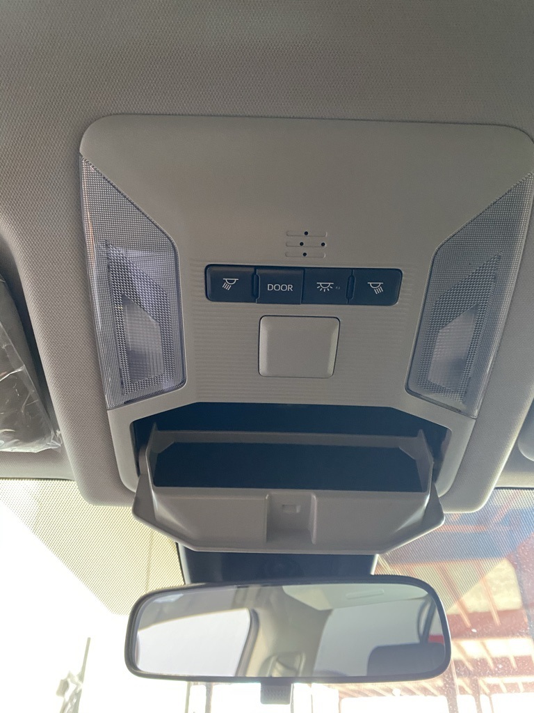2025 Toyota RAV4 LE photo 41