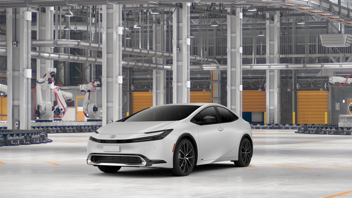 New 2026 Wind Chill Pearl [extra_cost_color] Toyota XLE AWD image 1