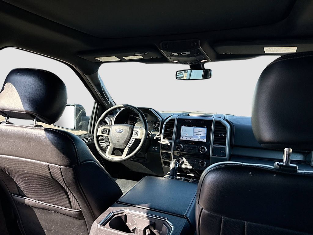 2017 Ford F-150 Lariat photo 20