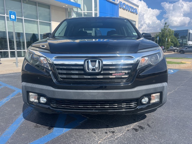 2019 Honda Ridgeline Sport photo 3