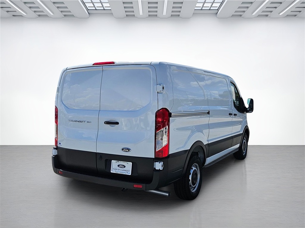 2025 Ford Transit photo 4