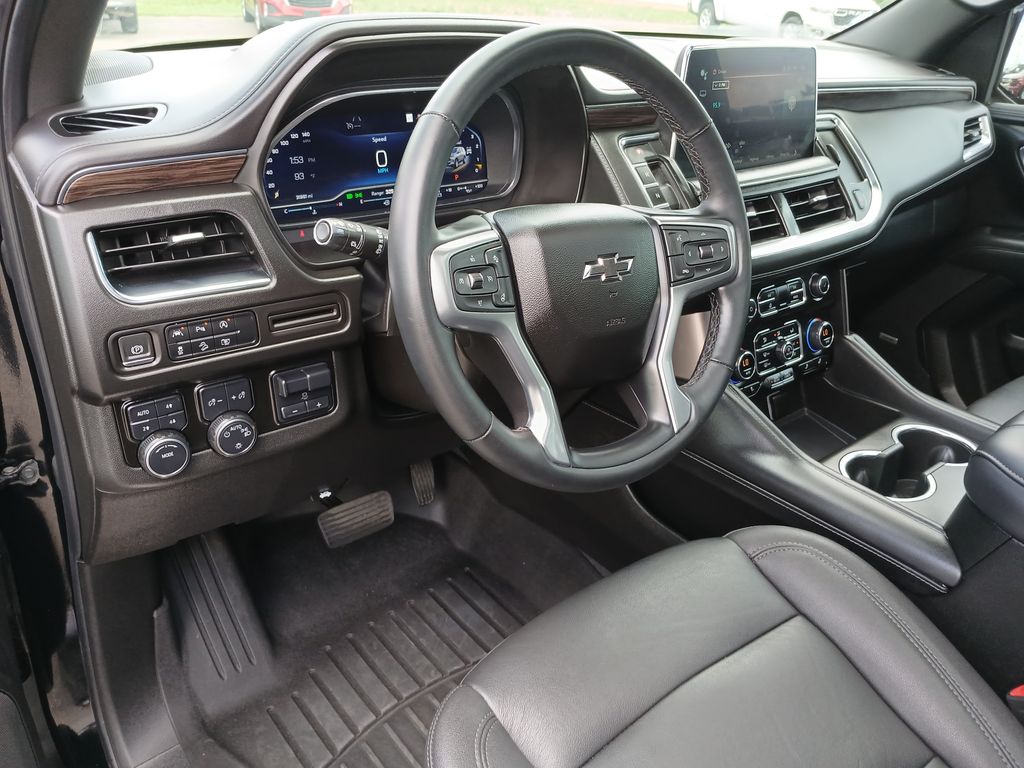 2023 Chevrolet Tahoe Z71 photo 9