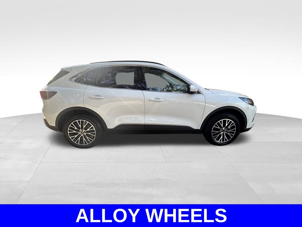 2024 Ford Escape Plug-In Hybrid Base photo 3