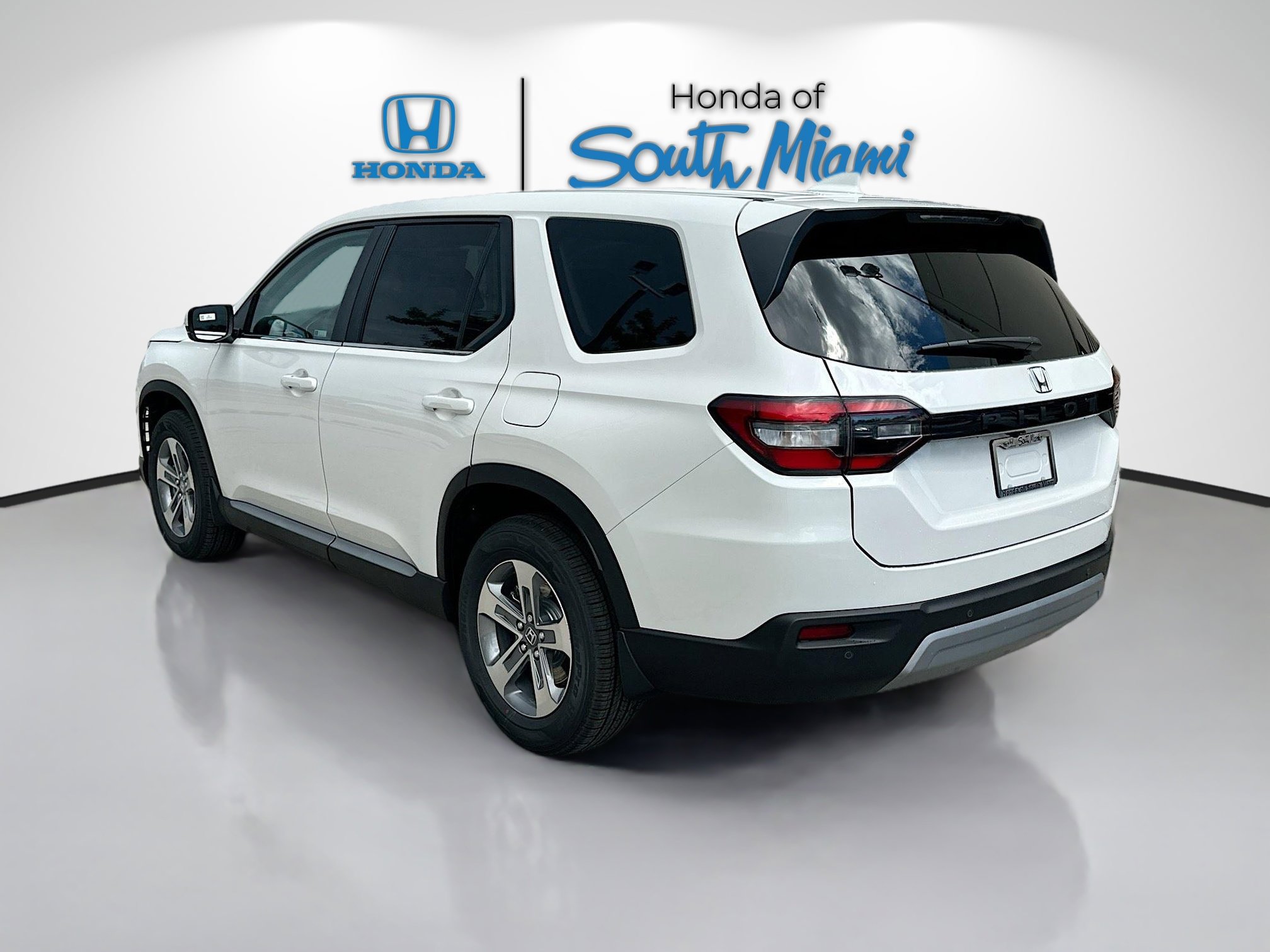 2025 Honda Pilot EX-L photo 3