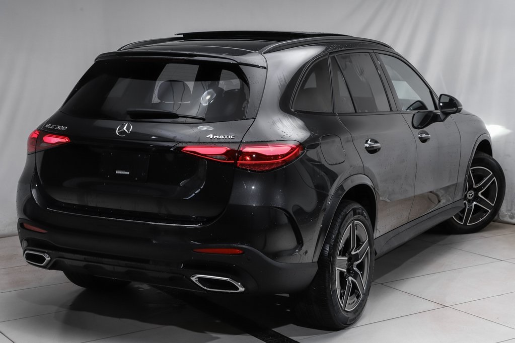 2025 Mercedes Benz GLC 300 4MATIC photo 2