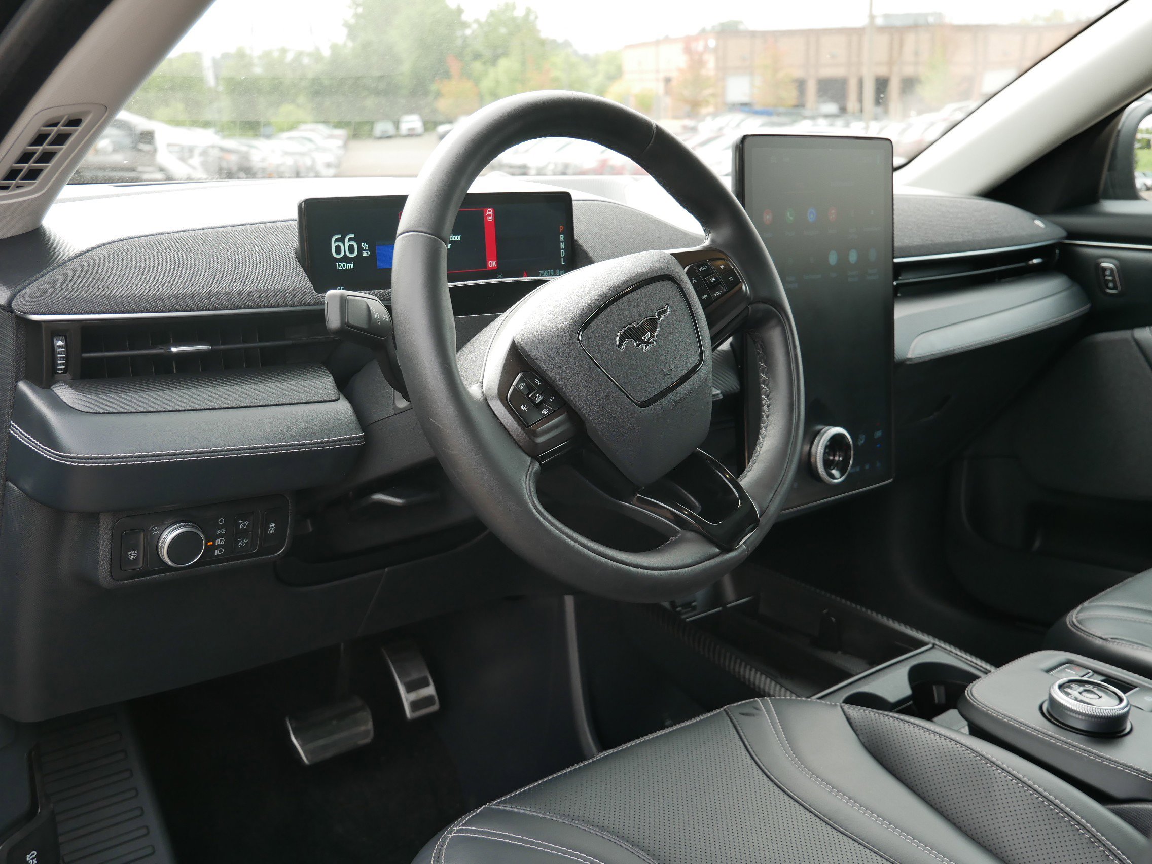 2021 Ford Mustang Mach-E Premium photo 10