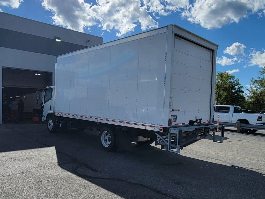 2023 Chevrolet Silverado Base photo 4