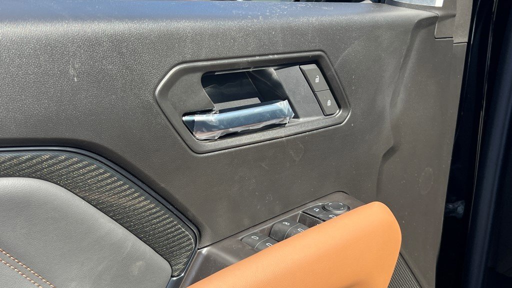 2025 Gmc Canyon AT4 photo 16