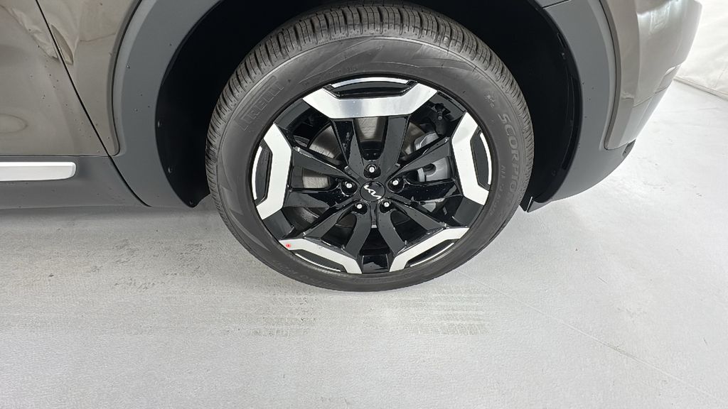 2025 Kia Telluride EX photo 8