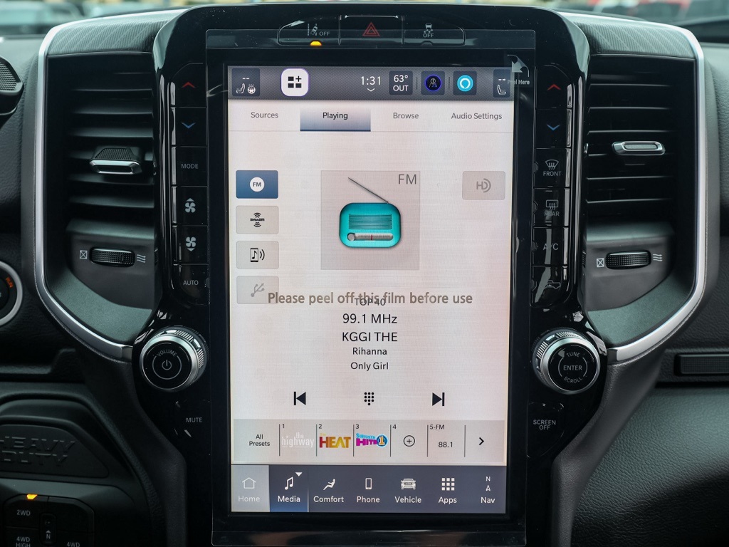 New 2026 Ceramic Gray Clear-Coat Exterior Paint RAM Big Horn Night Edition image 27