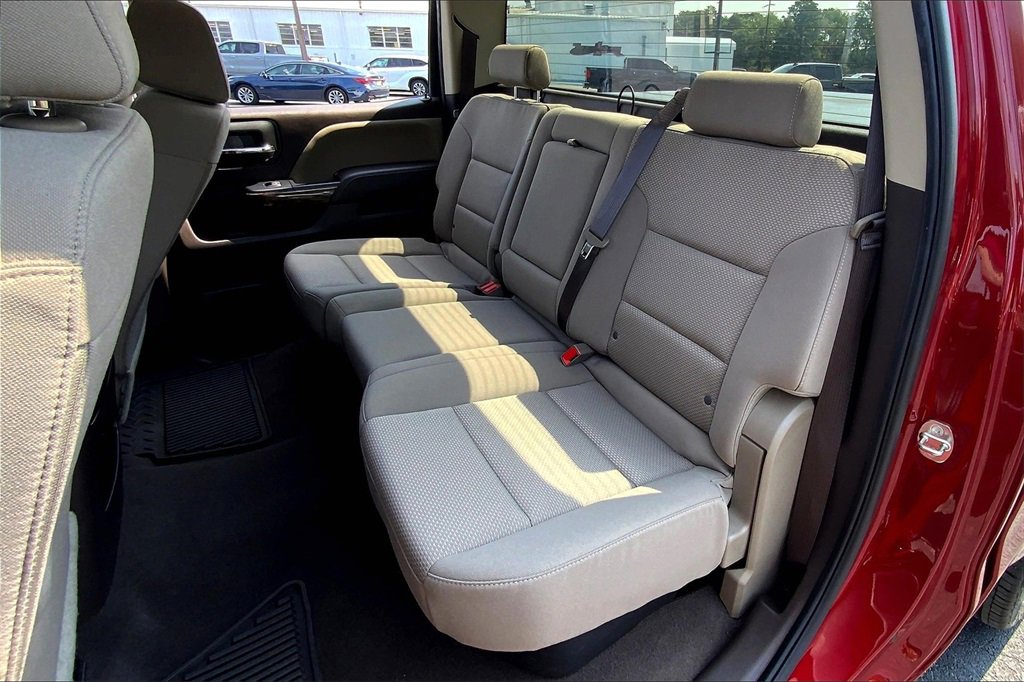 2018 Chevrolet Silverado 1500 LT photo 25