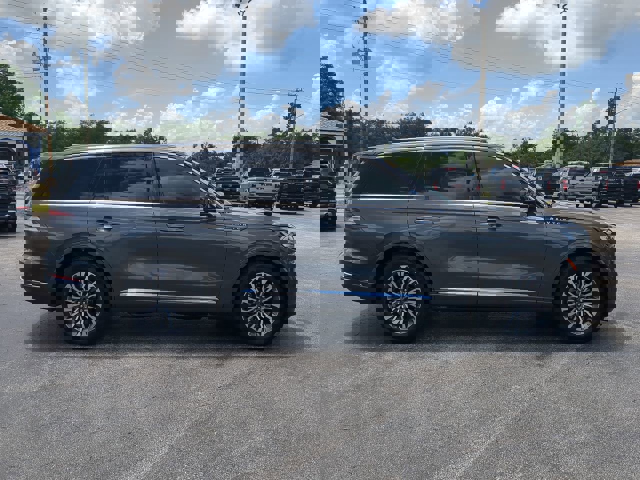 2020 Lincoln Aviator Reserve photo 3