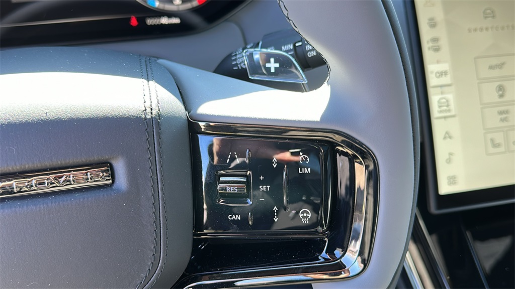2025 Land Rover Range Rover Sport photo 15