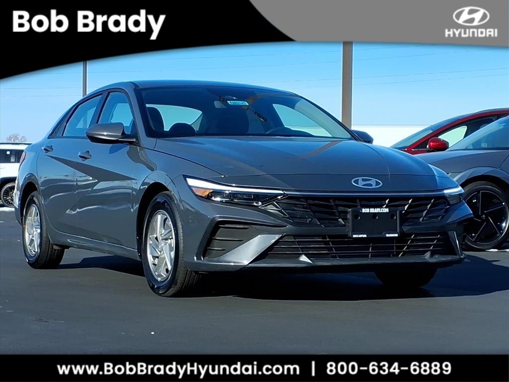 2026 Hyundai Elantra SE's photo