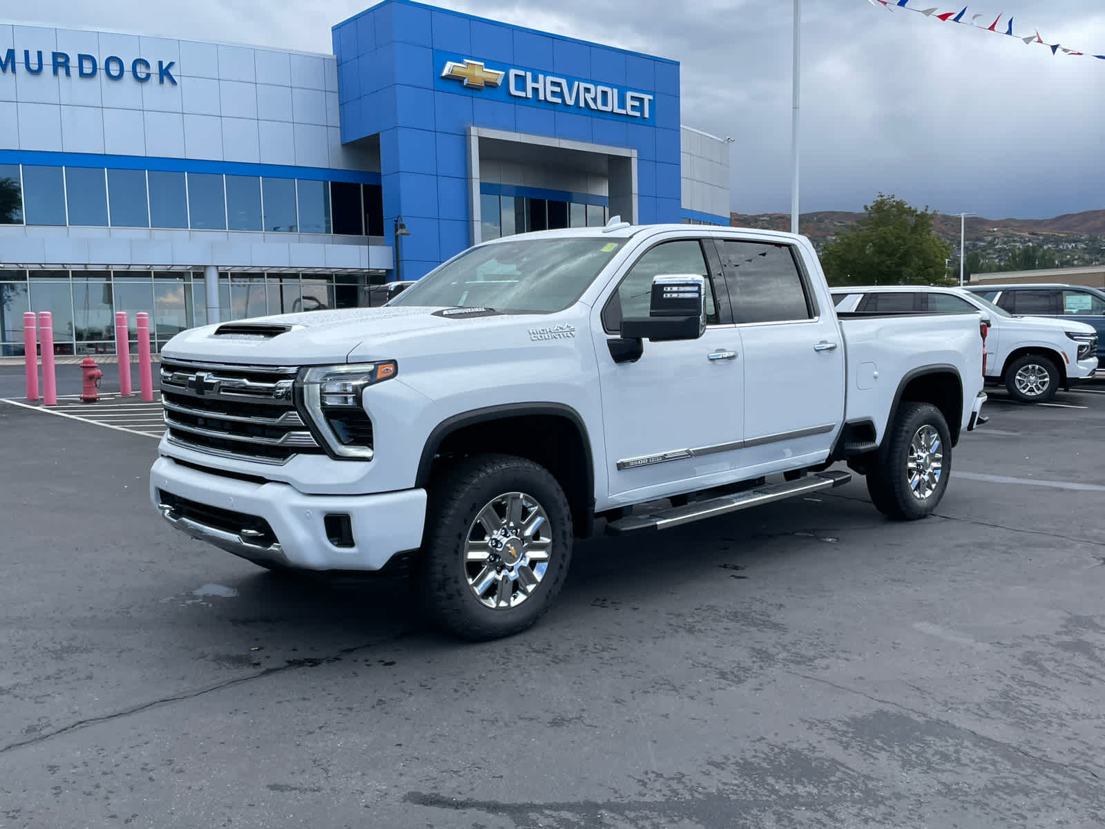 2026 Chevrolet Silverado 3500HD High Country photo 2