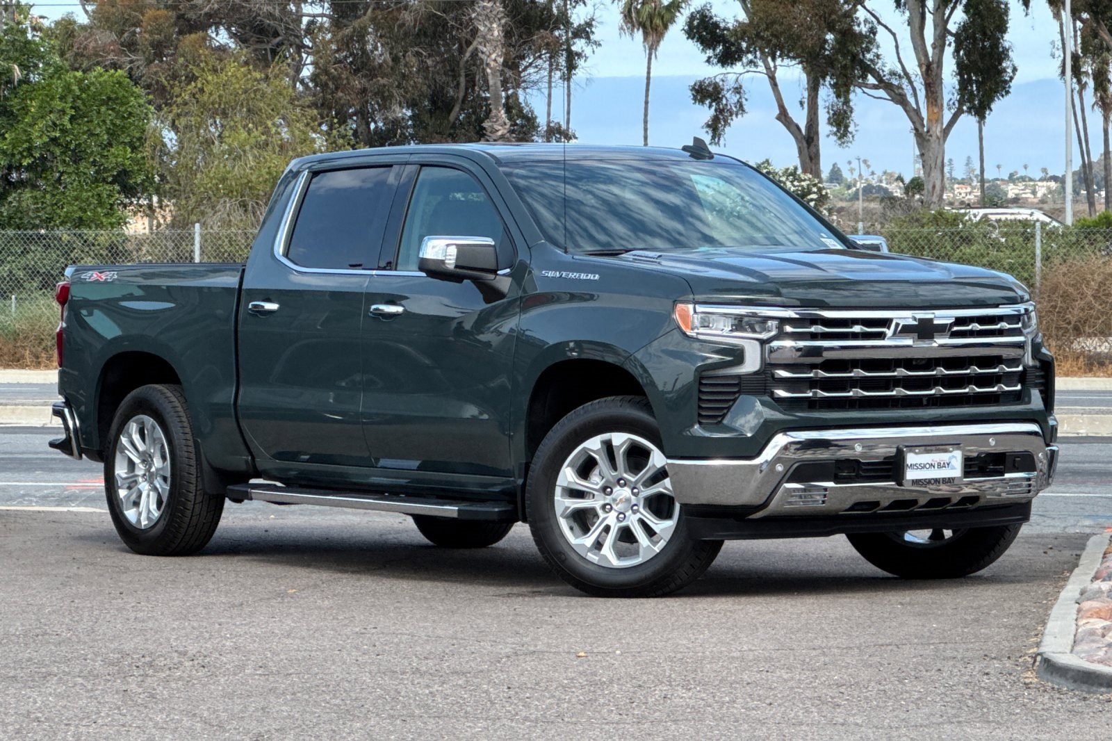 2025 Chevrolet Silverado 1500 LTZ photo 2