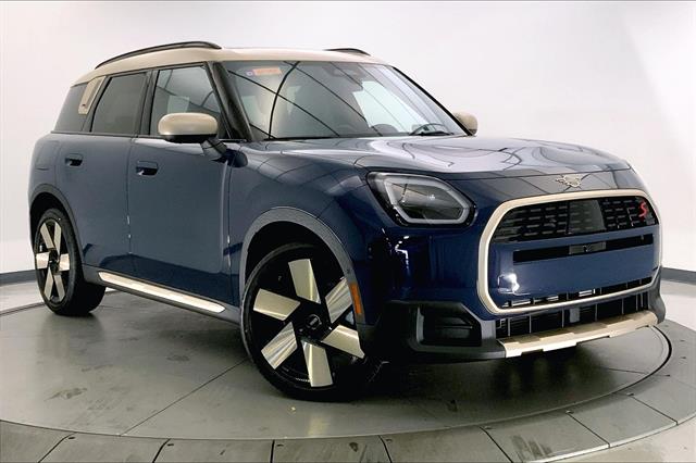 2025 MINI Countryman S's photo