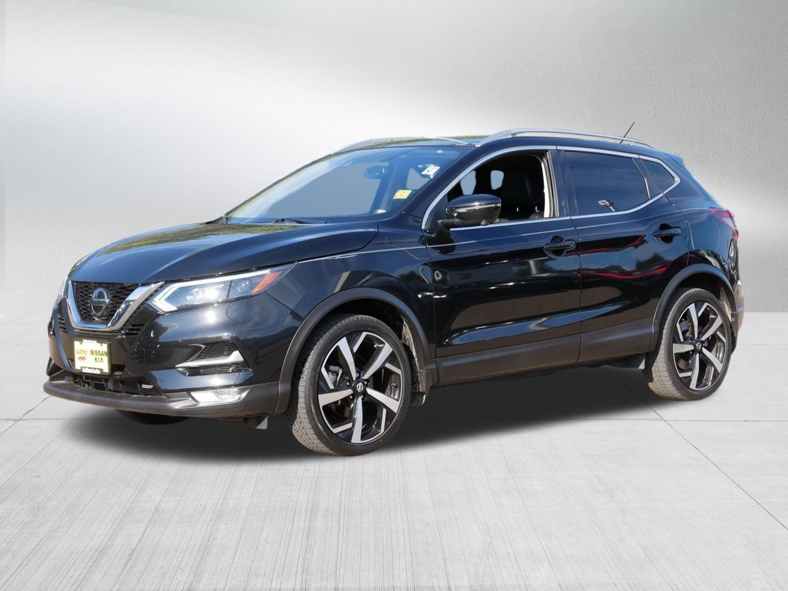 2022 Nissan Rogue Sport SL photo 3