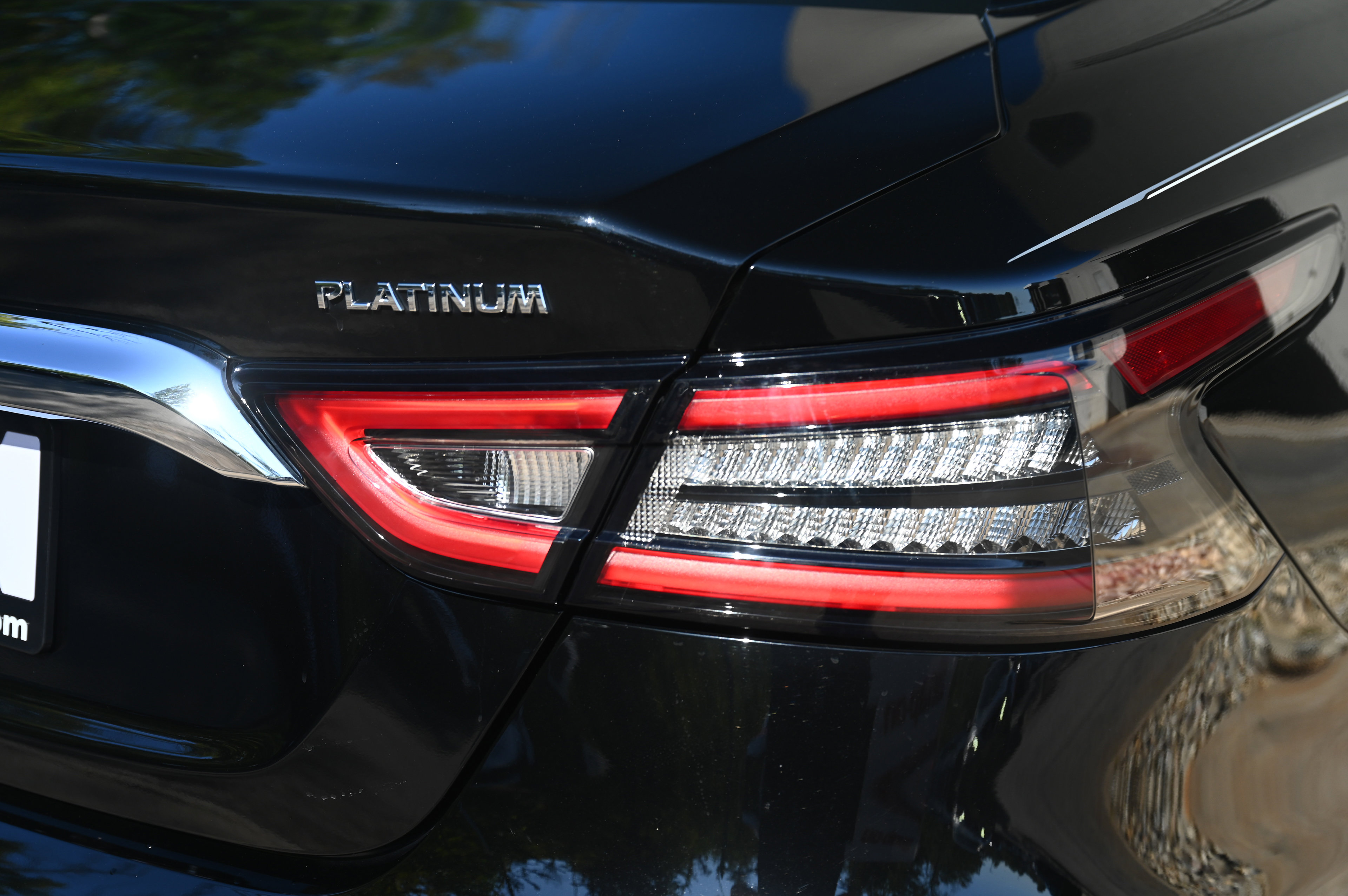 2023 Nissan Maxima Platinum photo 6