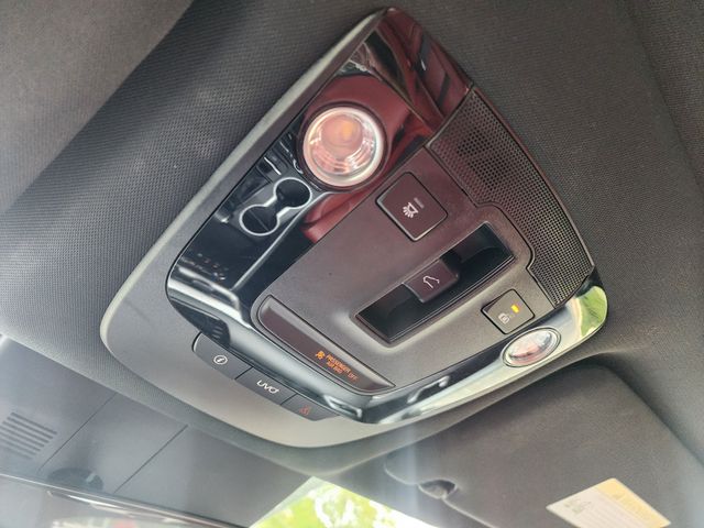 2022 Kia K5 GT-Line photo 25