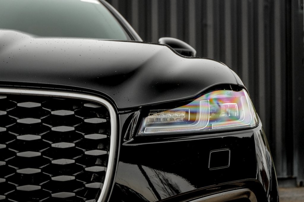 2026 Jaguar F-PACE P250 R-Dynamic S photo 4