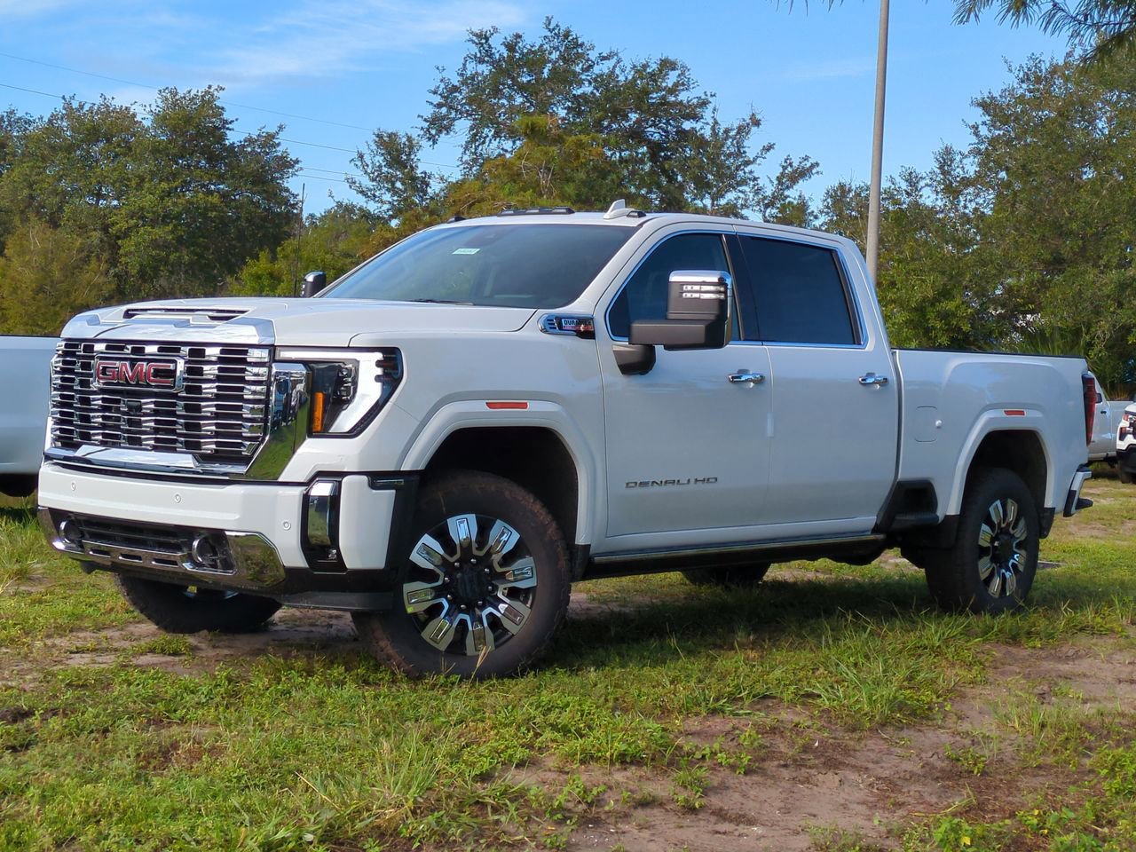 2026 GMC Sierra 2500HD Denali's photo