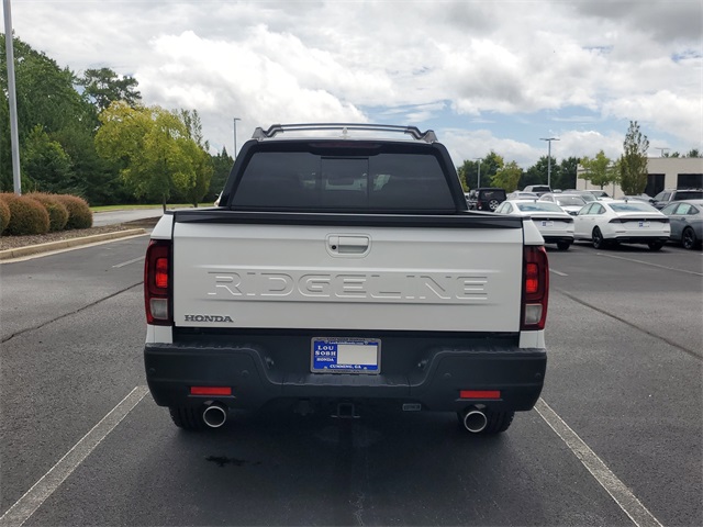 2025 Honda Ridgeline Black Edition photo 5