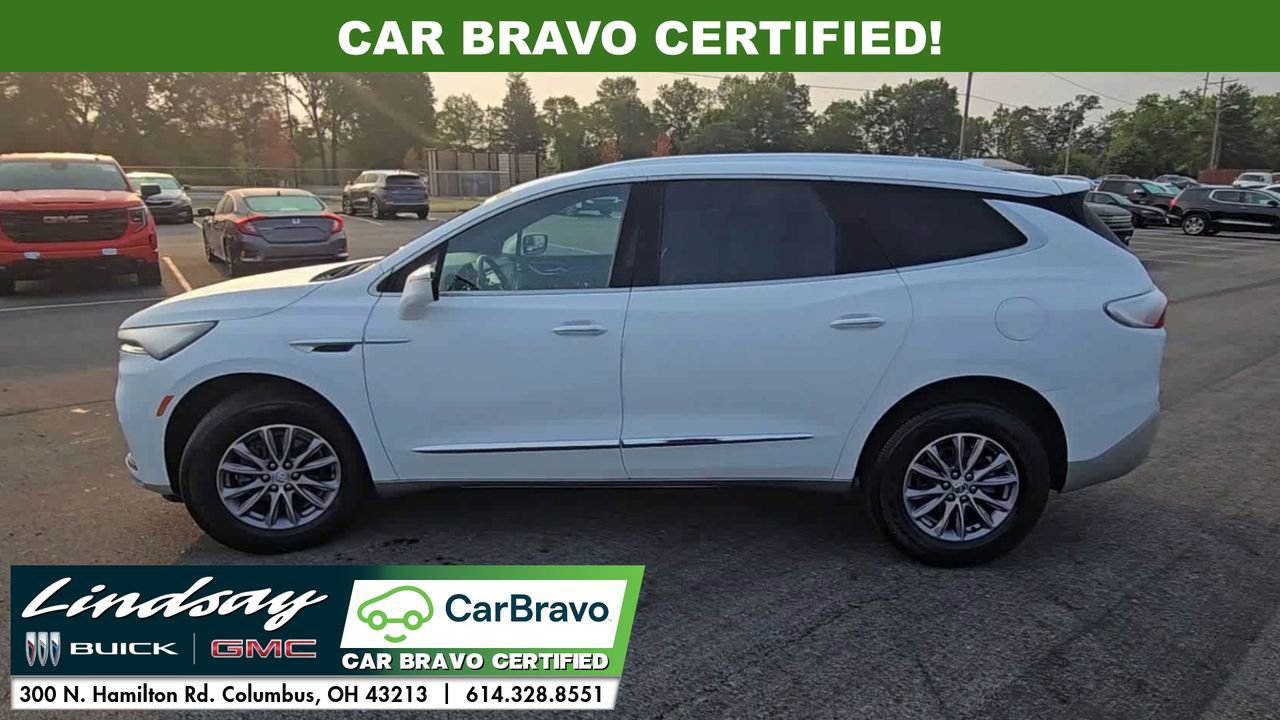 2024 Buick Enclave Essence photo 2