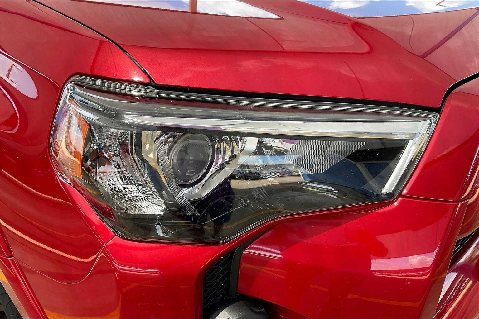 2019 Toyota 4Runner SR5 Premium photo 26