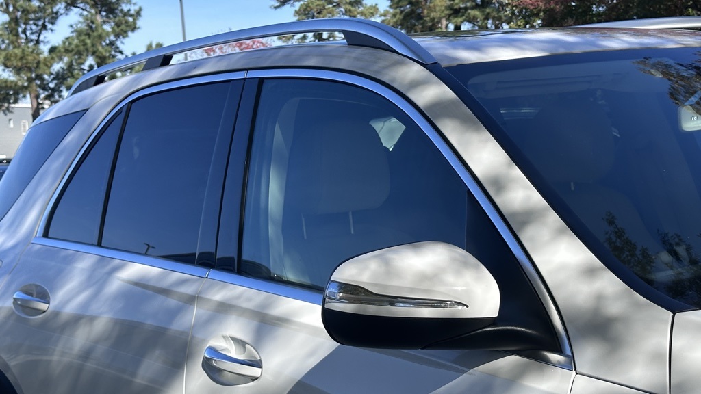 2020 Mercedes Benz GLE 450 4MATIC photo 2