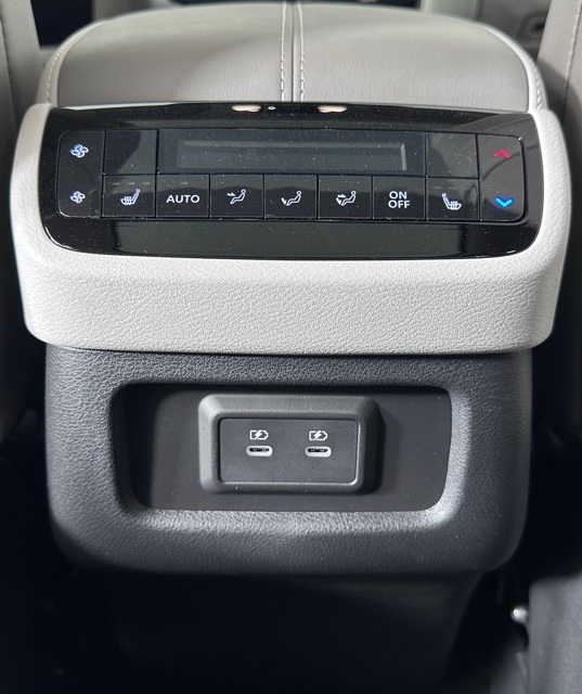 2026 Infiniti QX60 Luxe photo 16