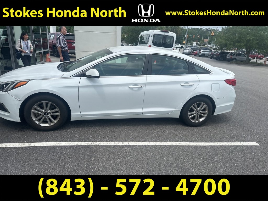 2017 Hyundai Sonata Base photo 2