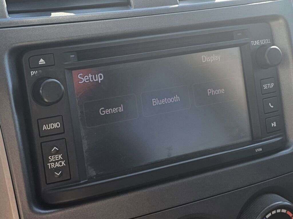 2013 Toyota Corolla L photo 3