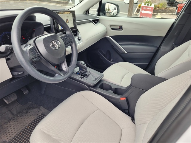 2026 Toyota Corolla Cross L photo 6
