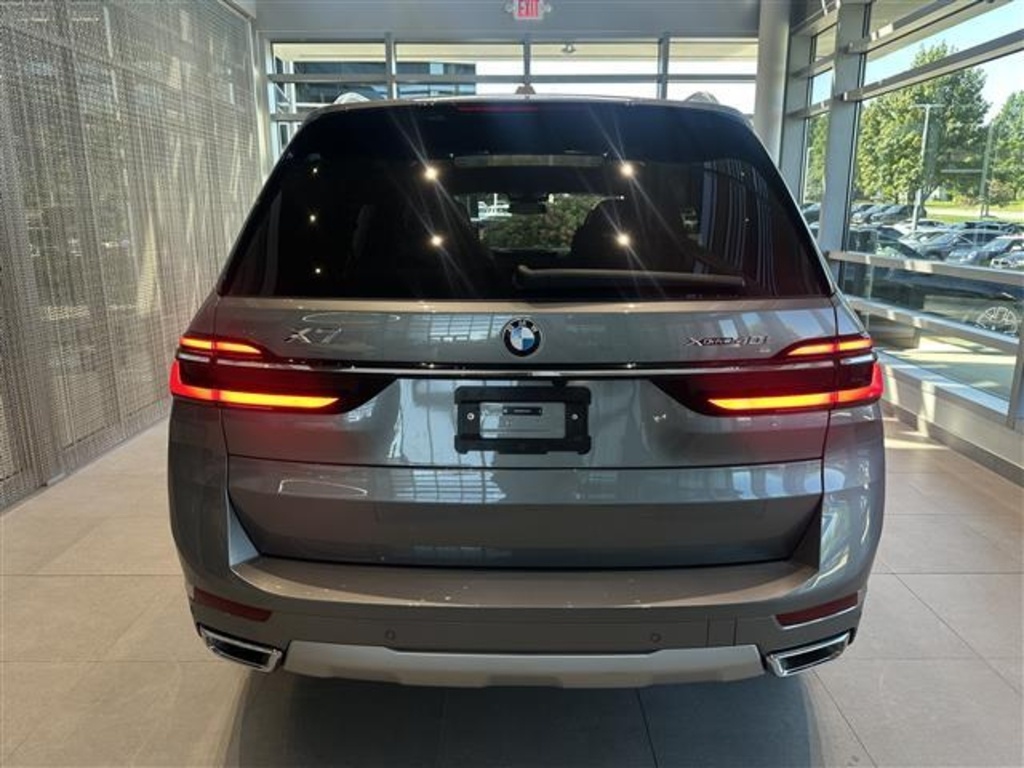 2026 Bmw X7 xDrive40i photo 5
