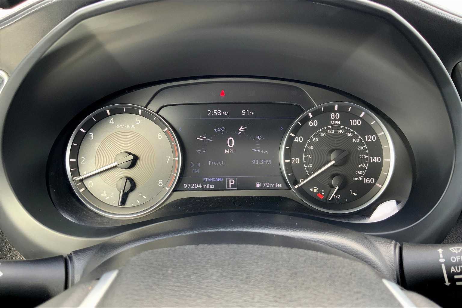 2019 Infiniti QX50 Essential photo 25