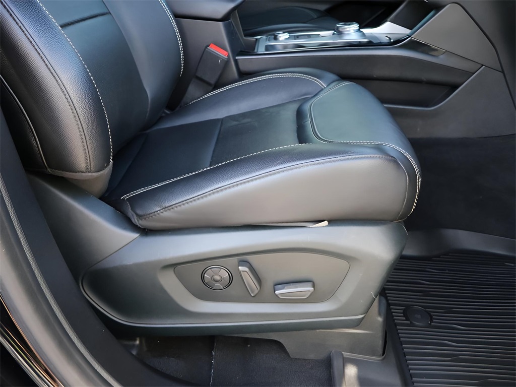 2021 Ford Explorer ST photo 11