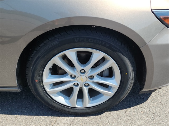 2018 Chevrolet Malibu 1LT photo 18