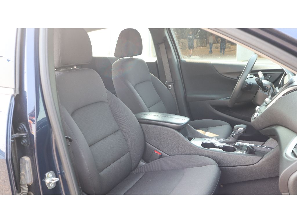 2022 Chevrolet Malibu 1LT photo 22