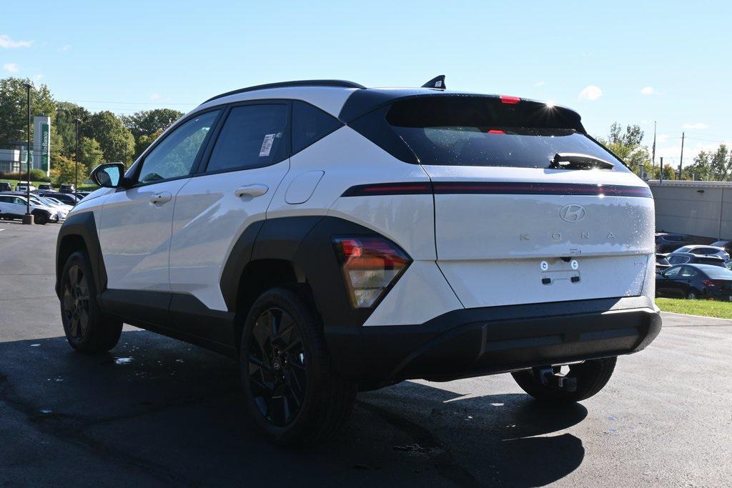 2026 Hyundai Kona SEL photo 4