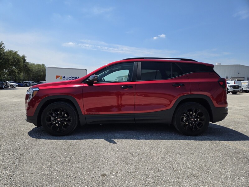 2022 Gmc Terrain SLE photo 2