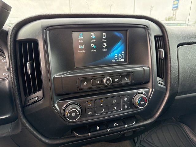 2017 Chevrolet Silverado 1500 Custom photo 11