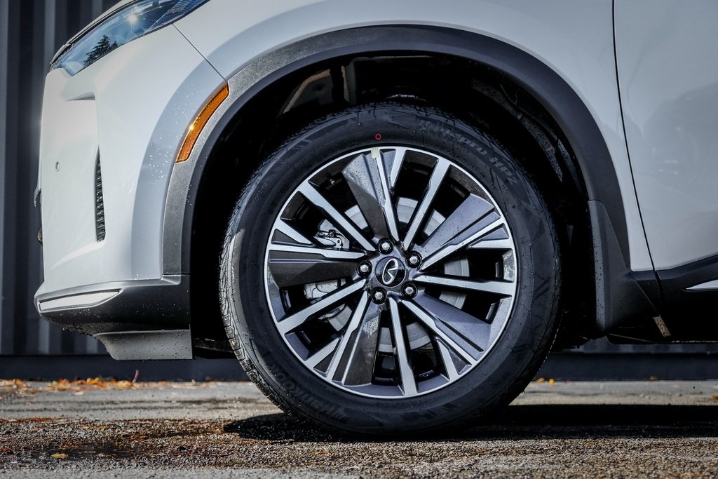 2026 Infiniti QX60 Luxe photo 3