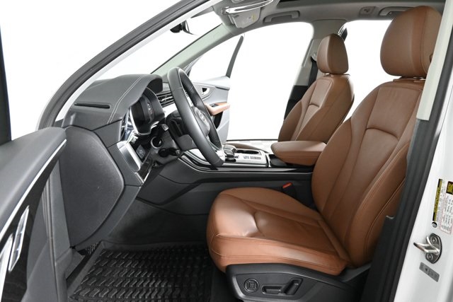 2024 Audi Q7 45 Premium photo 18